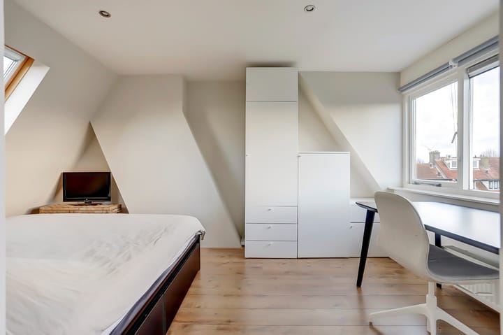 Photo 34 of Looierslaan 85