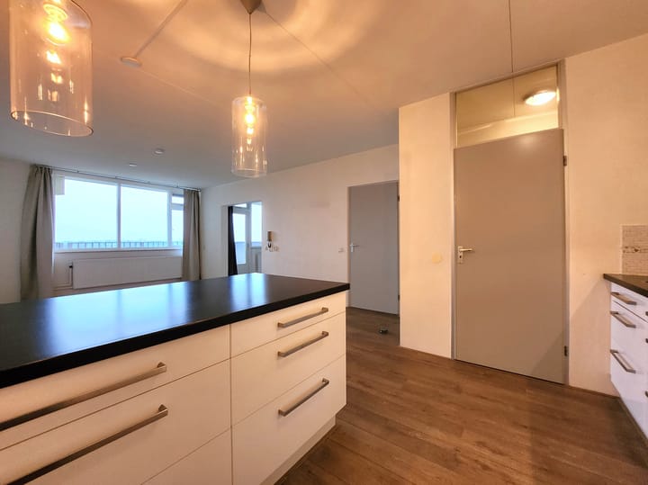 Photo 22 of Via Regia 192-T