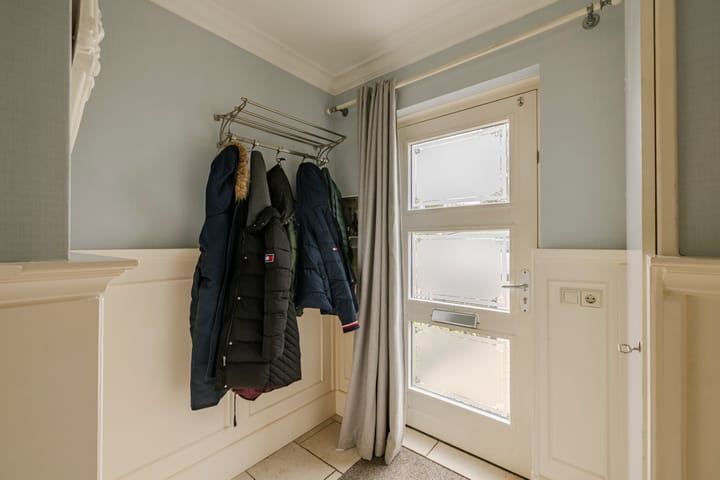 Photo 42 of Planetenweg 343