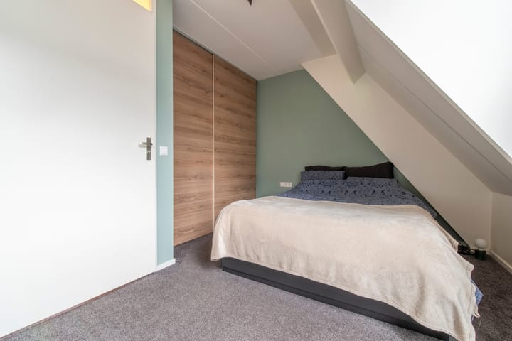 Foto 16 van J.P.C. Leinweberstraat 4-C