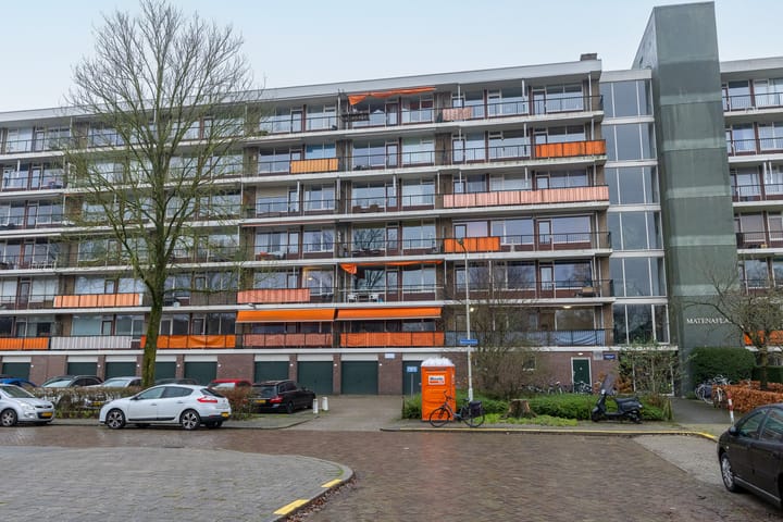 Foto 23 van Matenalaan 157