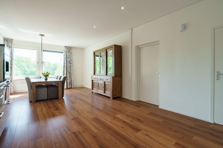 Photo 14 of Generaal Foulkesweg 311