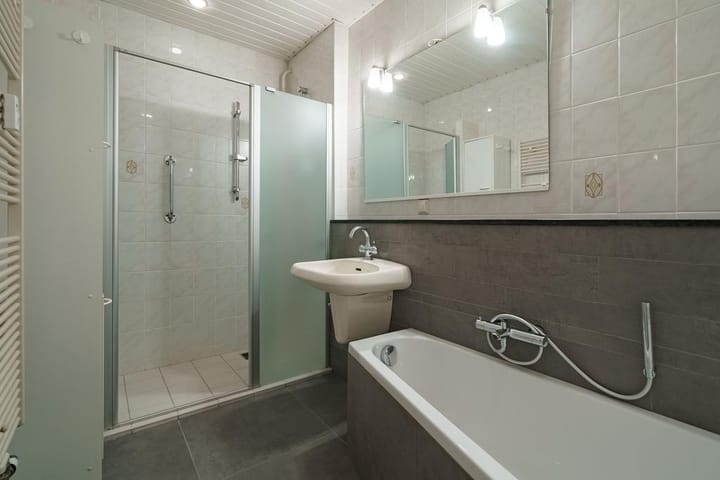 Photo 19 of Generaal Foulkesweg 311