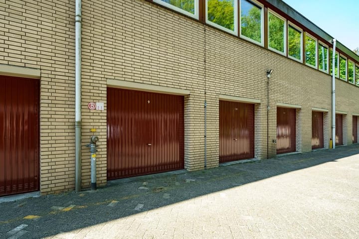 Foto 23 van Generaal Foulkesweg 311