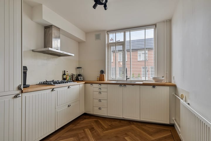 Foto 4 van Engelwortel 38