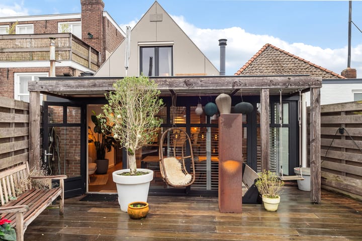 Foto 26 van Helmichstraat 9