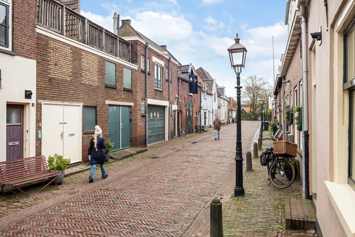 Foto 37 van Helmichstraat 9