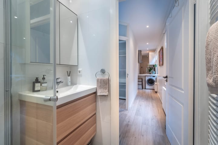 Photo 31 of Aalsmeerweg 83-1