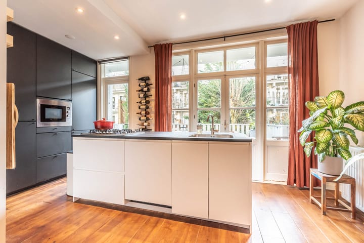 Foto 9 van Eerste Atjehstraat 142-B