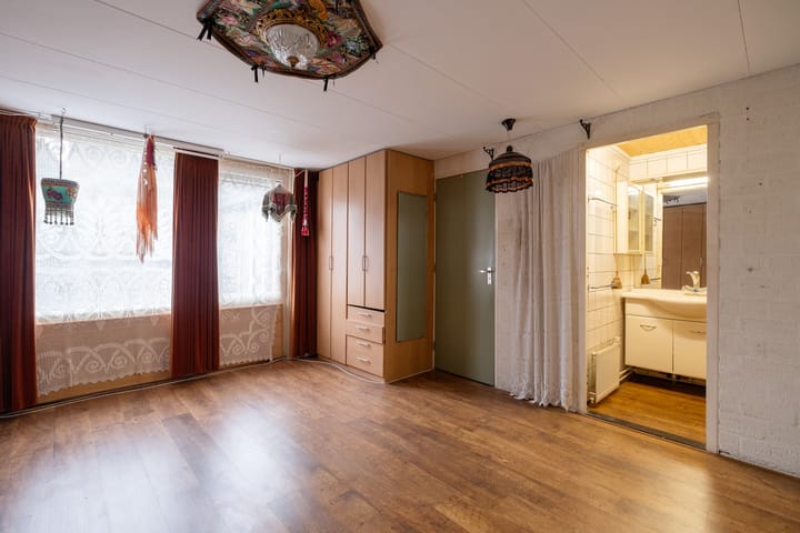 Foto 8 van Westeinde 105-B