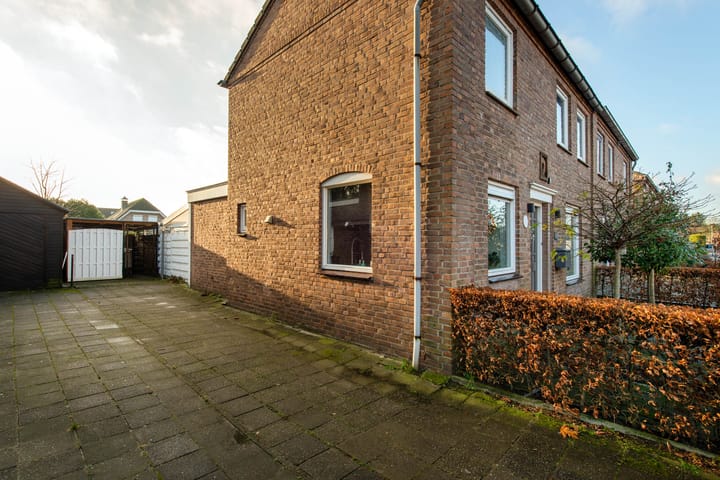 Foto 42 van Postbaan 24