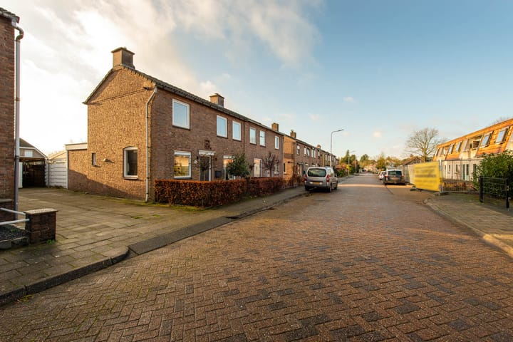 Foto 47 van Postbaan 24