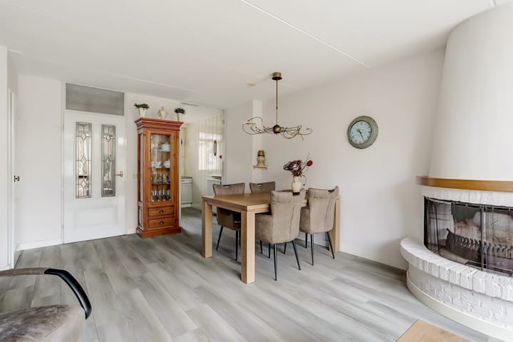 Foto 12 van P. de Jongstelaan 17