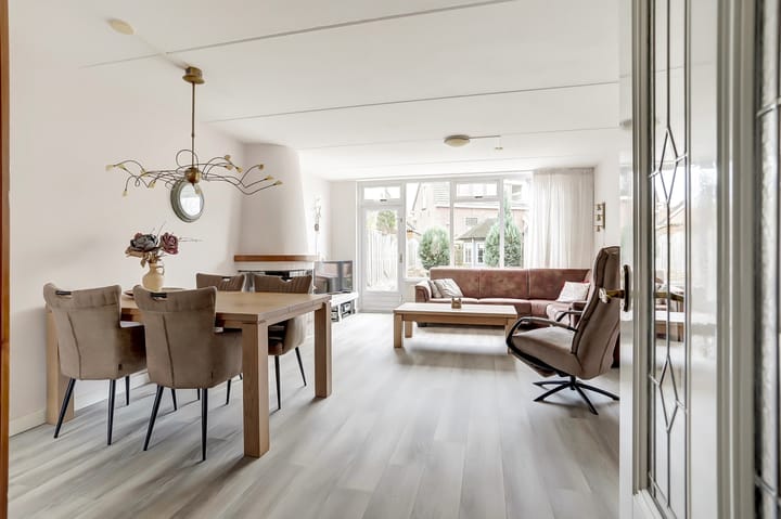 Foto 2 van P. de Jongstelaan 17