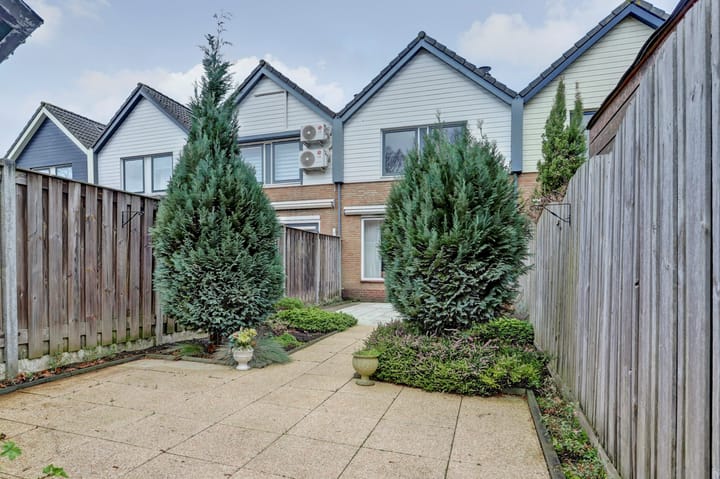 Foto 29 van P. de Jongstelaan 17