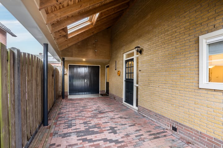 Foto 4 van Burg.van Haersoltestraat 22