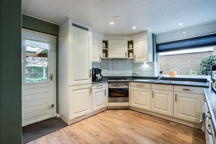 Foto 13 van Burg.van Haersoltestraat 22