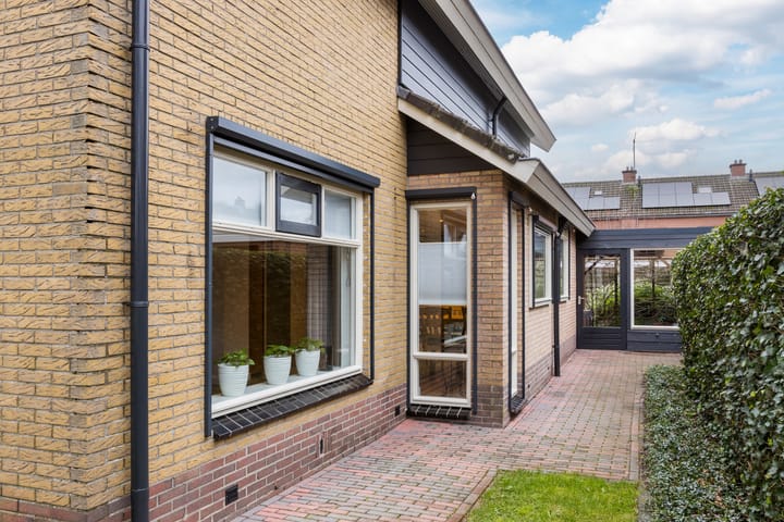 Foto 40 van Burg.van Haersoltestraat 22