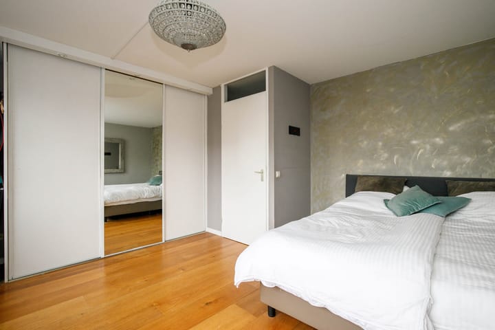 Foto 18 van Vilmos Huszárstraat 18