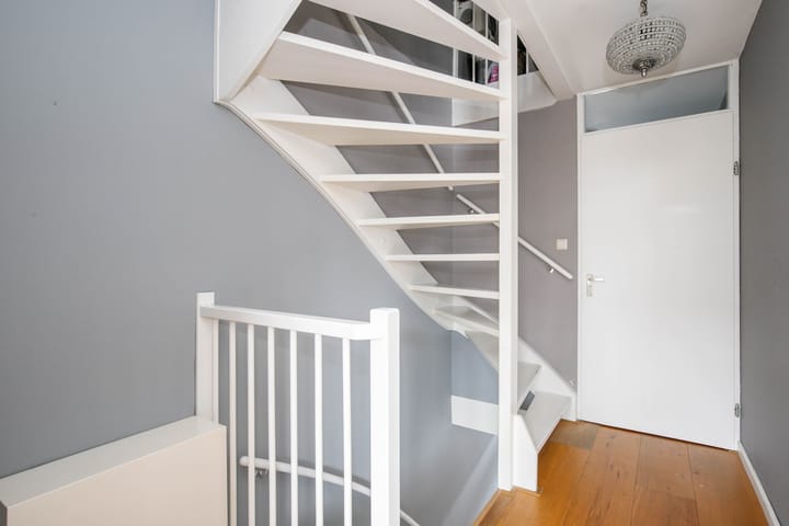 Foto 23 van Vilmos Huszárstraat 18