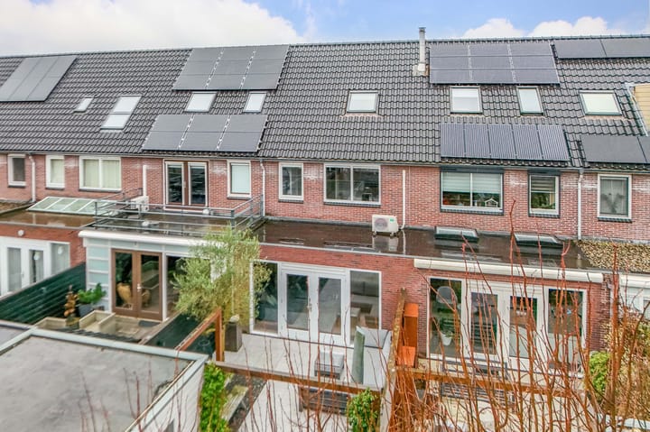 Foto 37 van Vilmos Huszárstraat 18