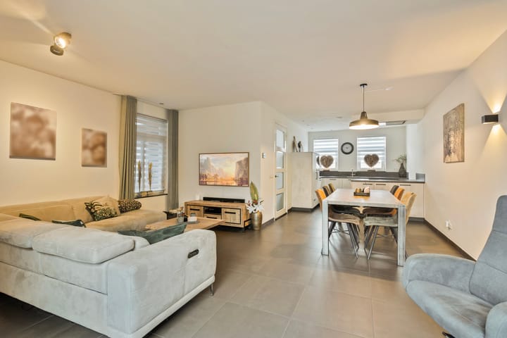 Foto 10 van Karel Appelstraat 50