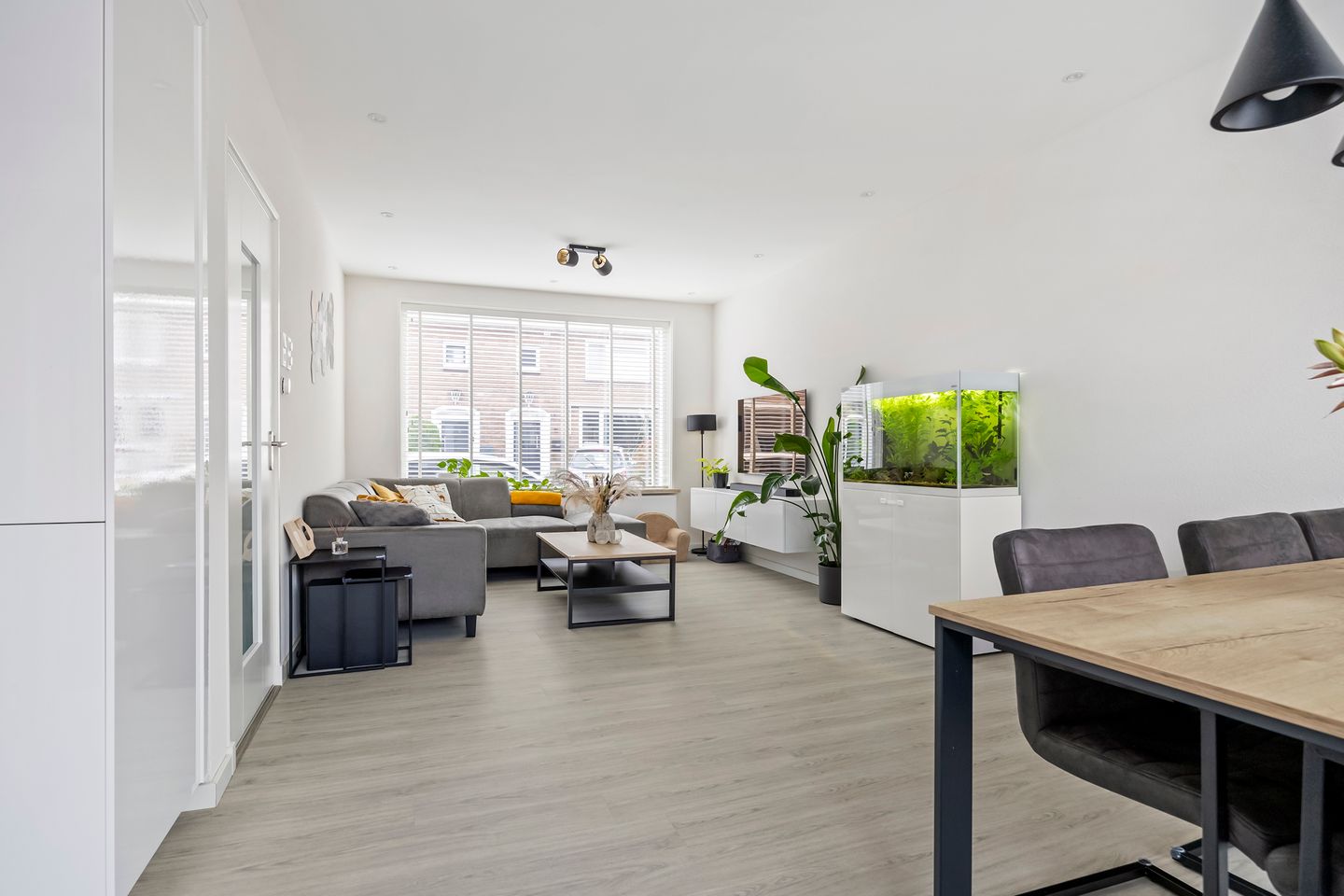 Foto 1 van Adama van Scheltemastraat 22