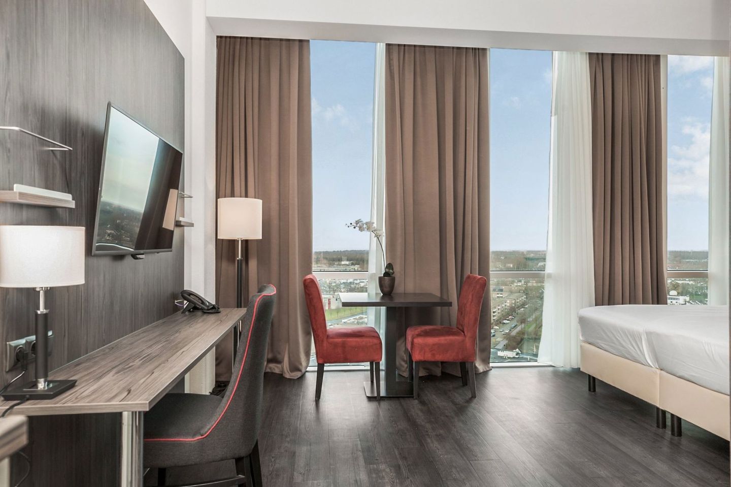 Foto 1 van Mandelaplein 1