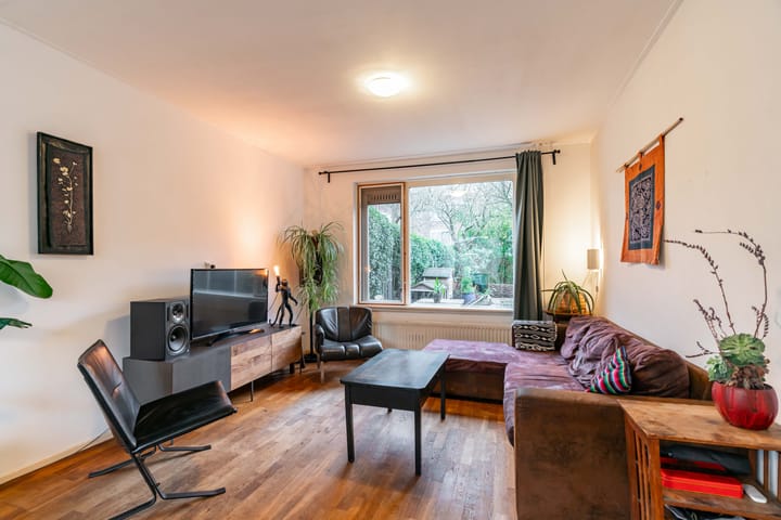 Foto 15 van Van Tienhovenstraat 28