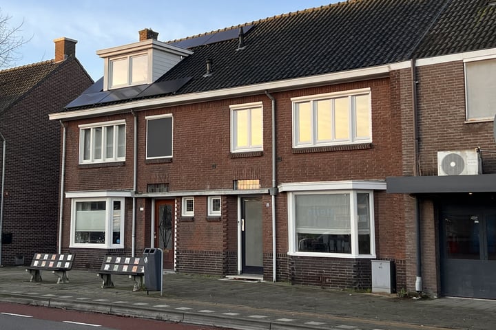 Spoorstraat 125
