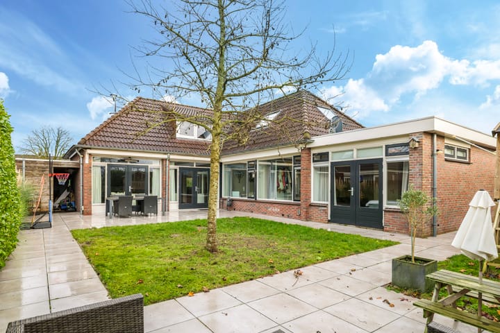 Foto 1 van J.J. Cremerplein 4