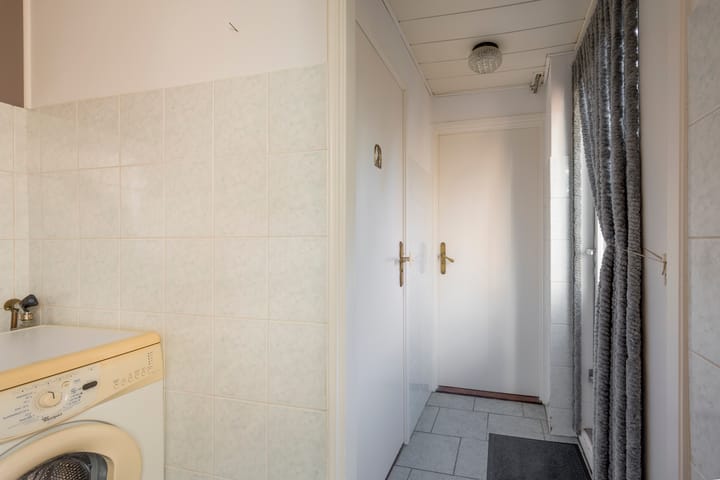 Photo 11 of Holkerweg 16