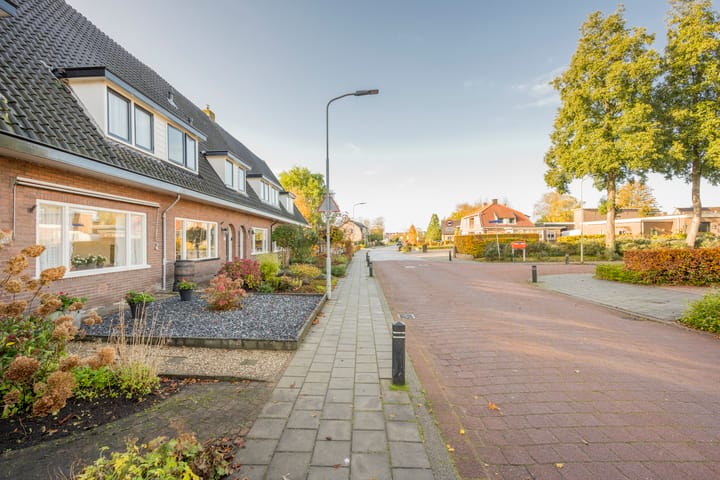 Photo 32 of Holkerweg 16