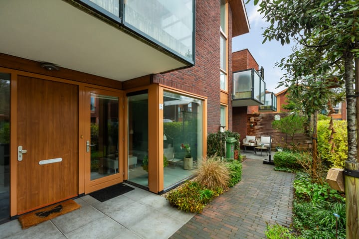 Photo 1 of Olympia 5