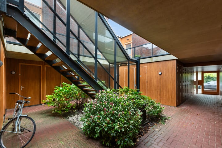 Photo 38 of Olympia 5