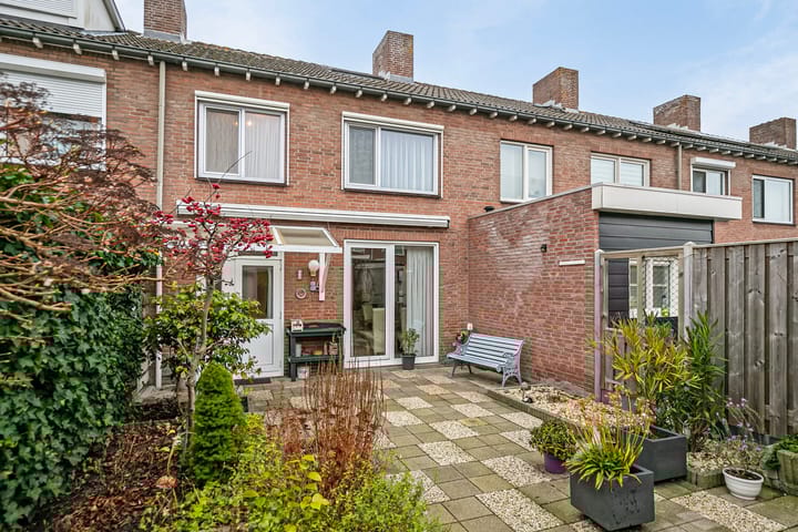 Foto 27 van Perzikstraat 14