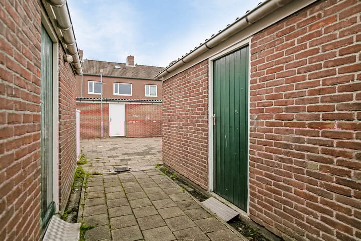 Foto 30 van Perzikstraat 14