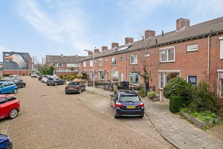 Foto 31 van Perzikstraat 14