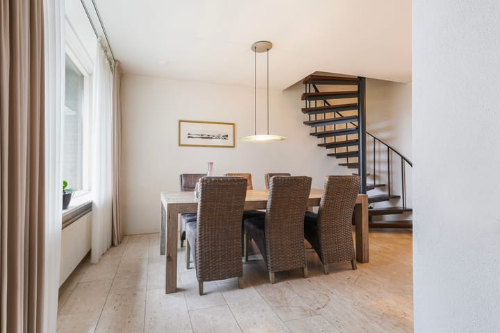 Photo 6 of Debussystraat 27