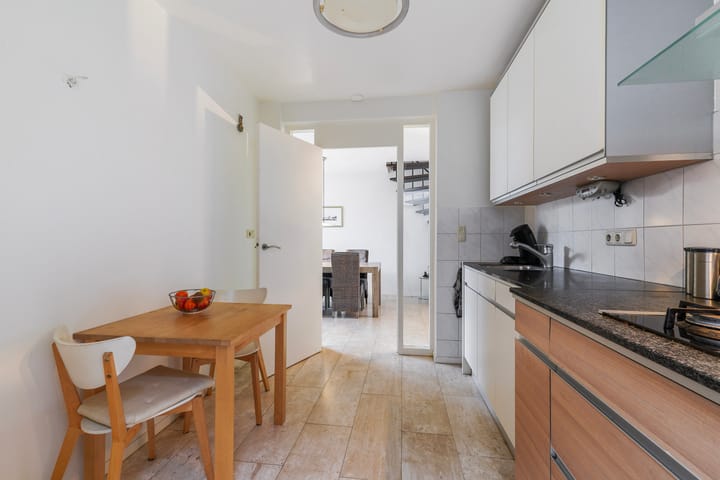 Photo 9 of Debussystraat 27