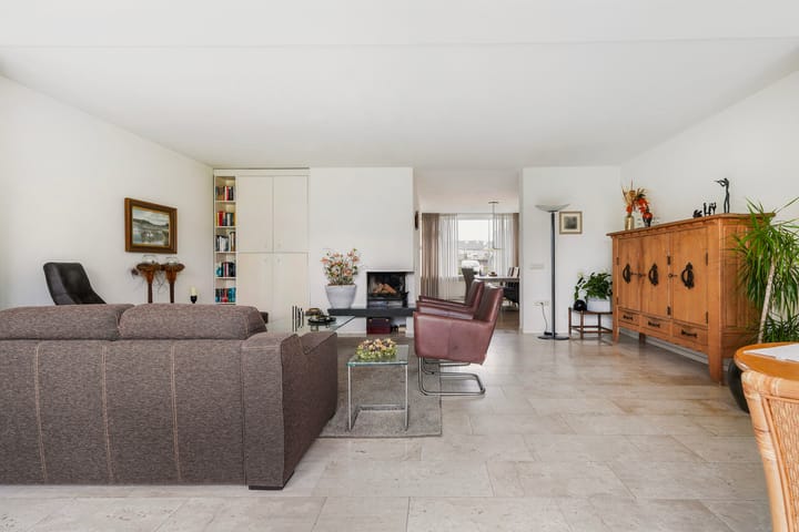 Photo 15 of Debussystraat 27