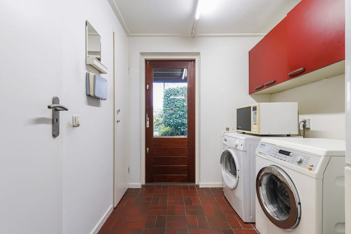 Photo 17 of Debussystraat 27