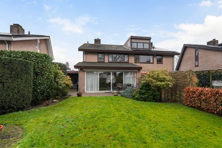 Photo 30 of Debussystraat 27