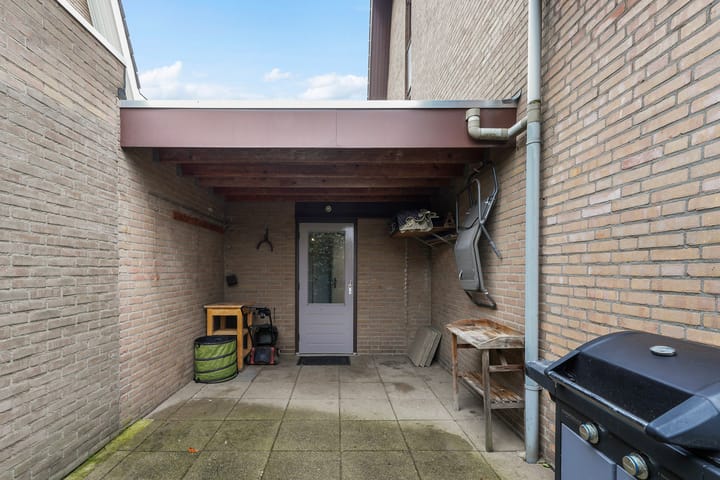 Photo 31 of Debussystraat 27