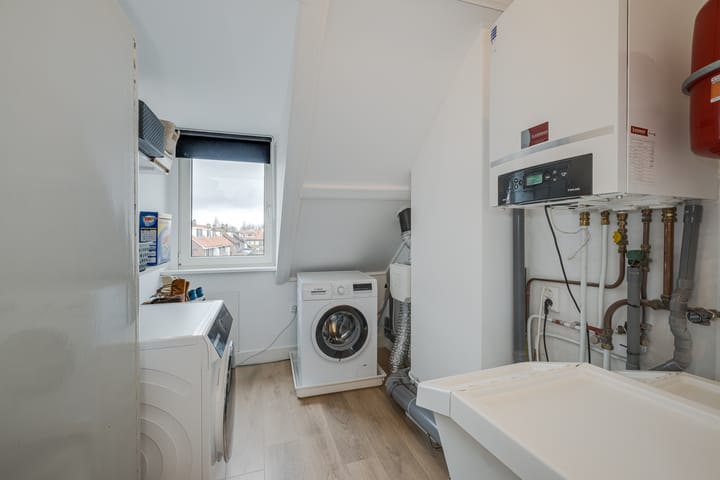 Photo 36 of Hyacinthstraat 14