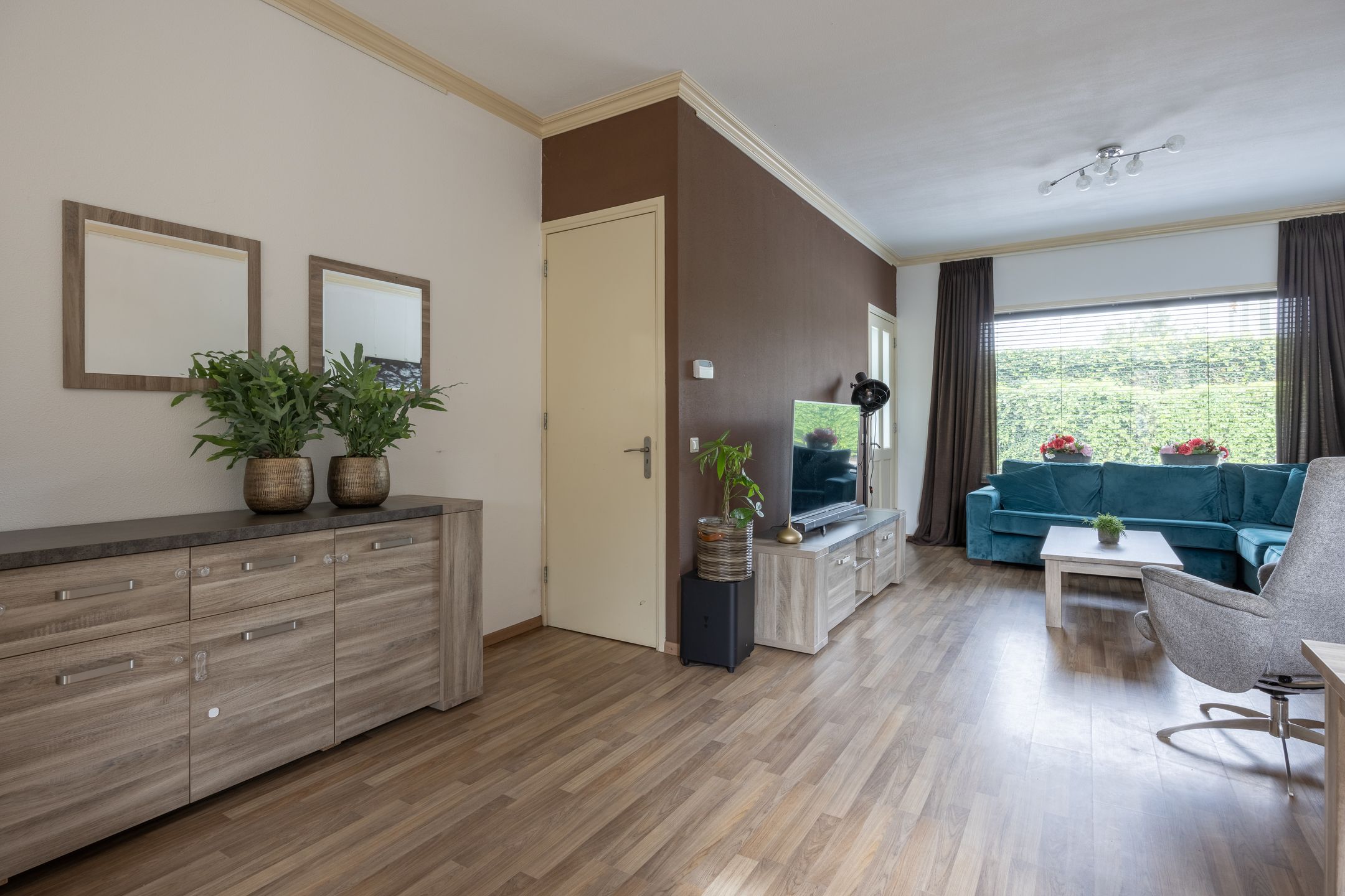 Foto 9 van Parallelweg SS 101