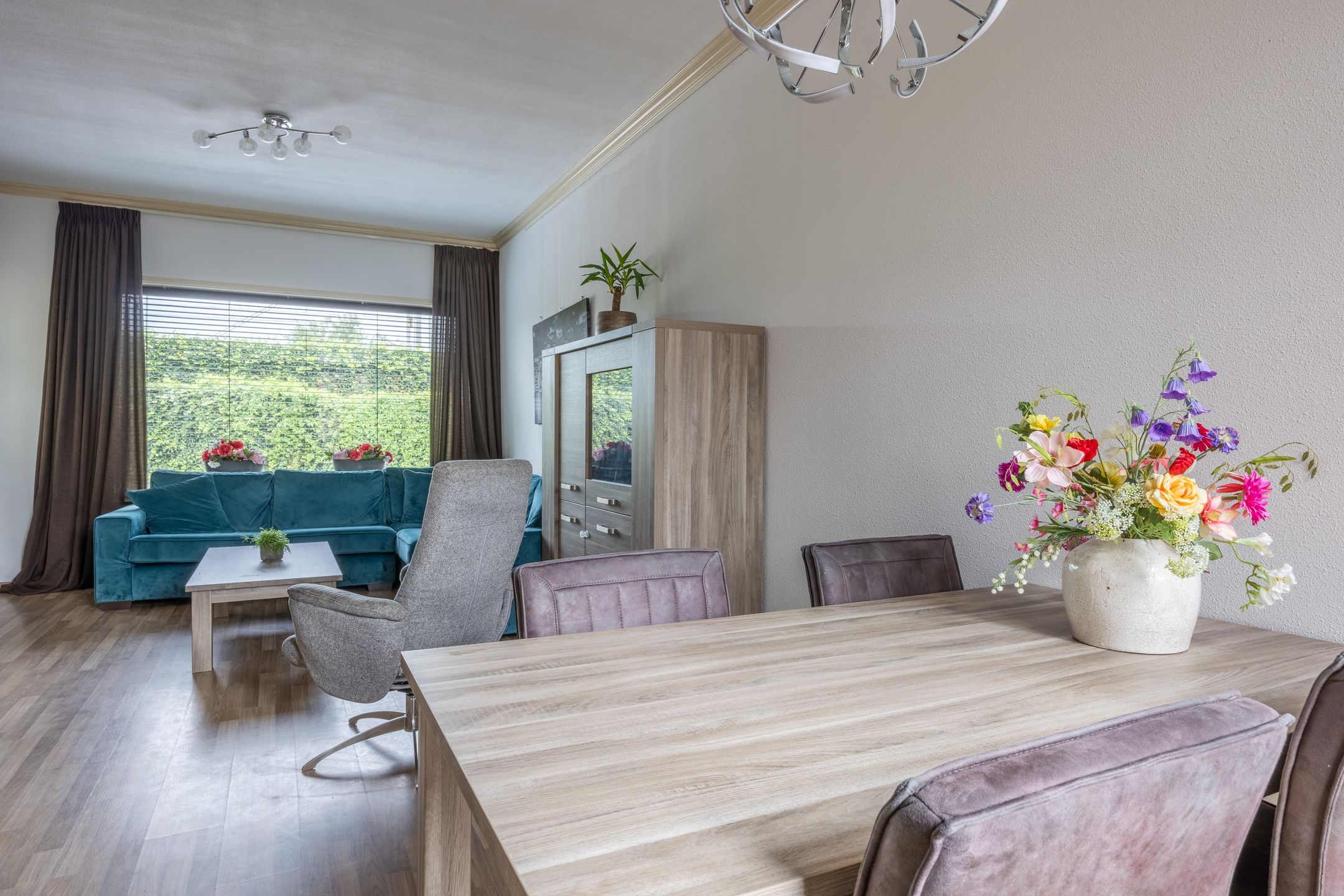 Foto 12 van Parallelweg SS 101