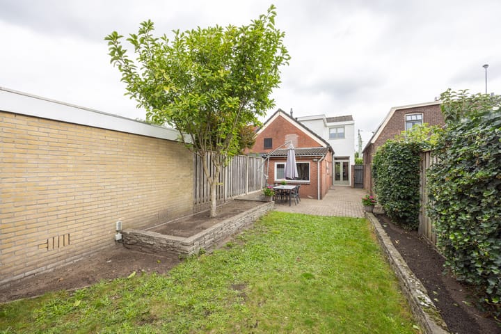 Foto 39 van Parallelweg SS 101