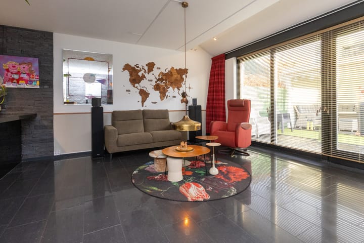 Foto 15 van Schouwmeester 48