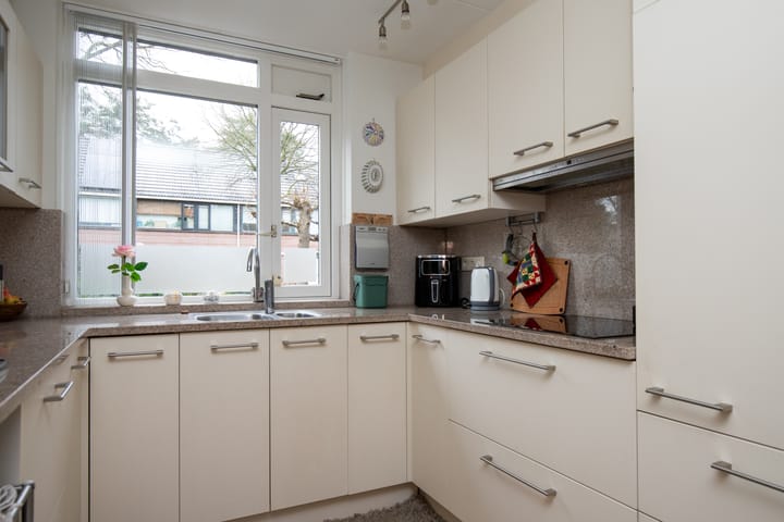 Foto 8 van Distelvinklaan 31